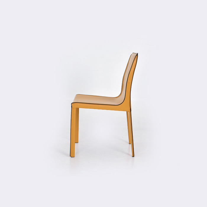 마룬 체어. Maroon chair (옐로우)