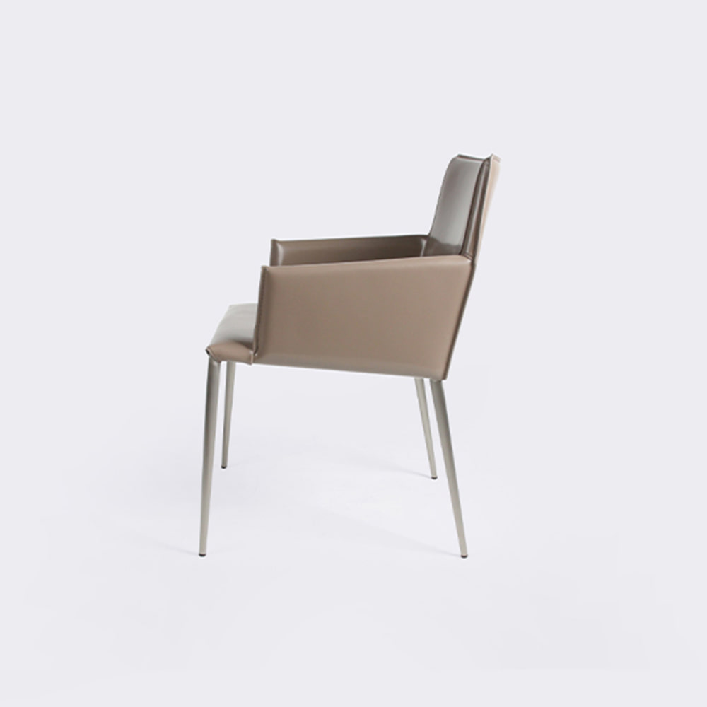 주노 암체어. Juno armchair (샌드)