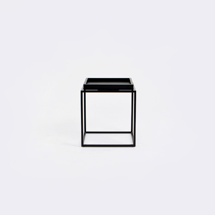 트레이 사이드 테이블. Tray side table (블랙)