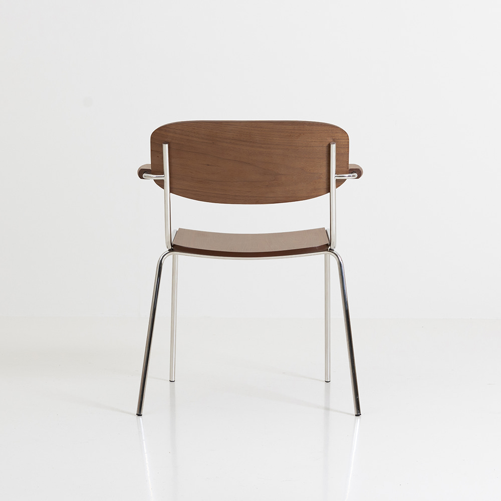 위즈 암체어. Wiz armchair